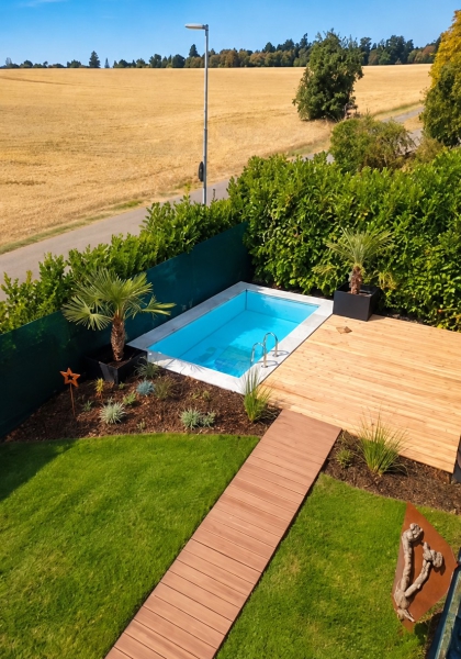 GFK-Pool/Fertigpool 5m × 2,4m ×1,6m vollisolier, inkl. Pumpe und Skimmer
